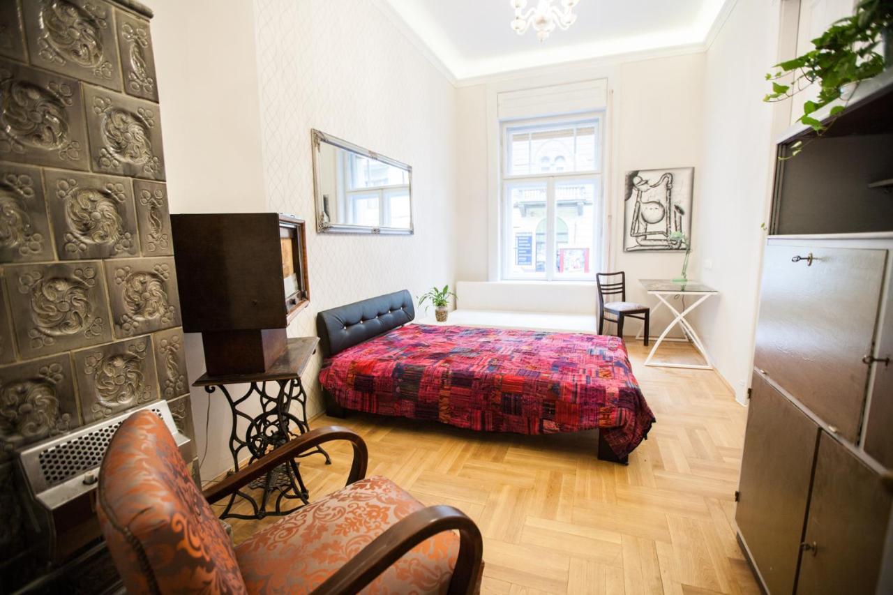 N40 By Small Home บูดาเปสต์ ภายนอก รูปภาพ
